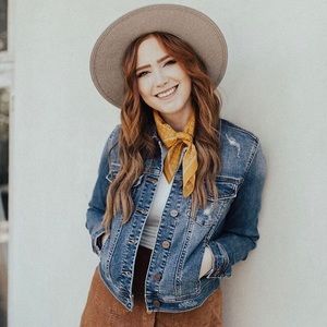 Carly Jean Los Angeles cropped denim jacket XS